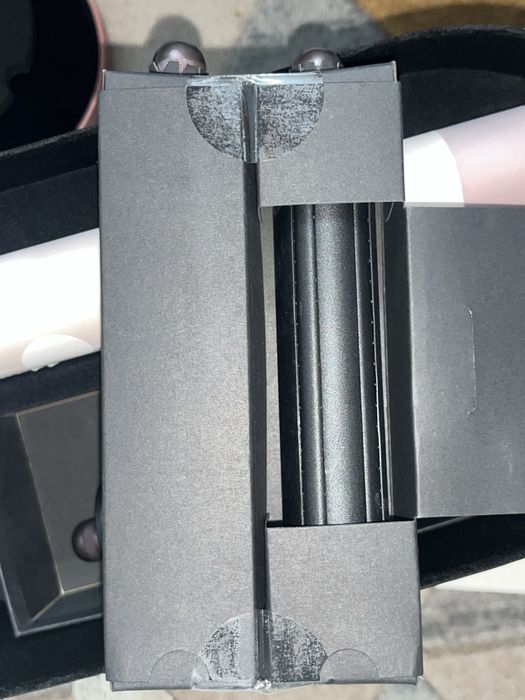 Фен dyson новая.