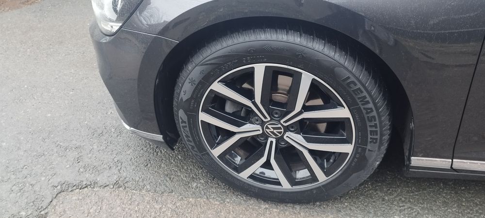 Vând Pasat an fabricație 2021!