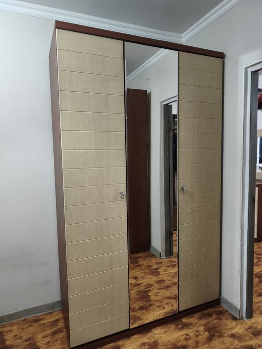Продам спальный гарнитур