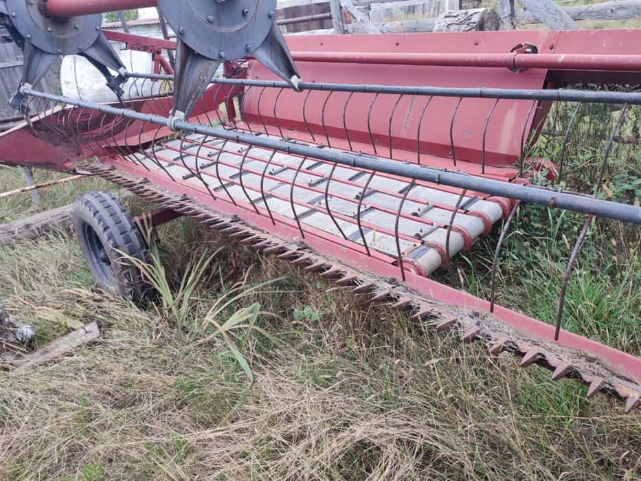 Продам жаточную косилку