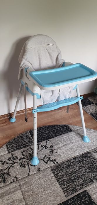 Vând la masa pentru bebe