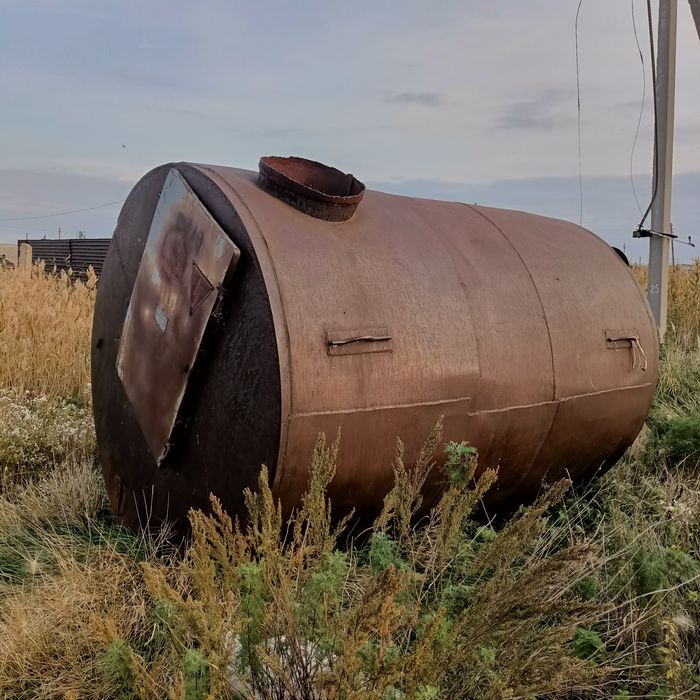 Продам бочку 10кубовку