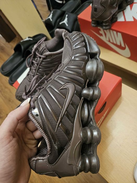 Дамски маратонки Nike shox tl
