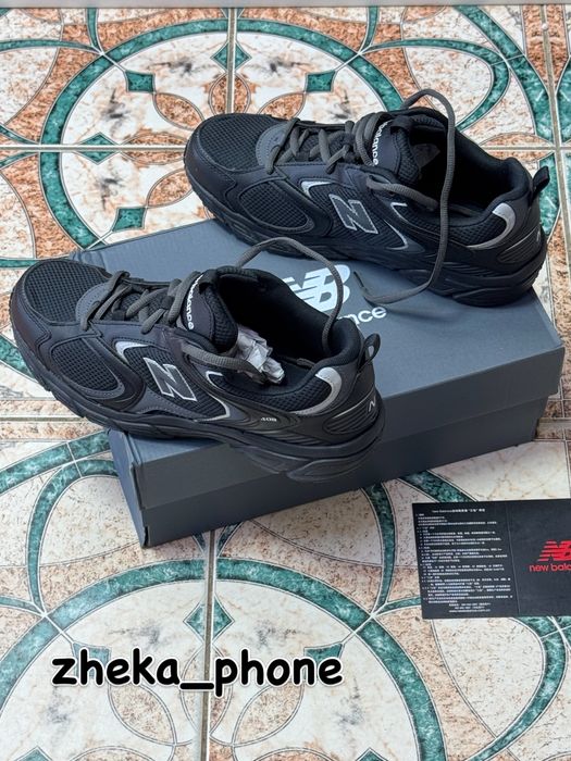 Продам New Balance 42.5 EU 27 см