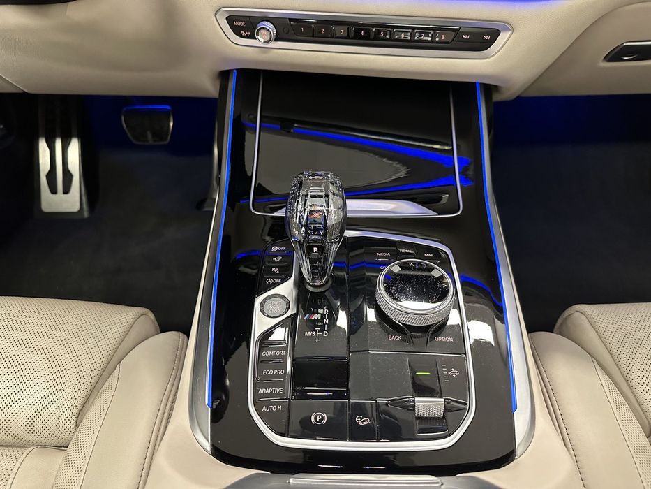 BMW X7 BMW X7 M50D predare leasing sau vanzare