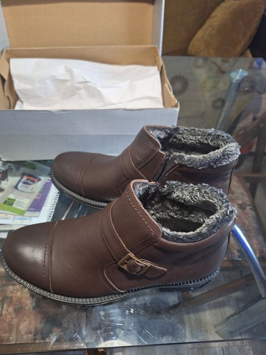 Зимни боти кафяви