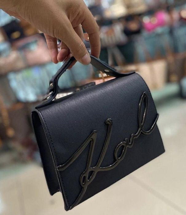 Нови дамски чантички