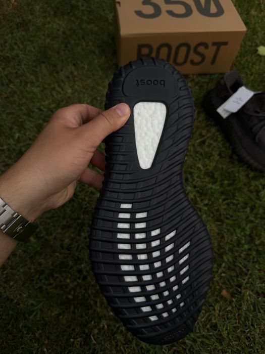 Adidasi Yeezy 350 / Black Reflactive / Premium