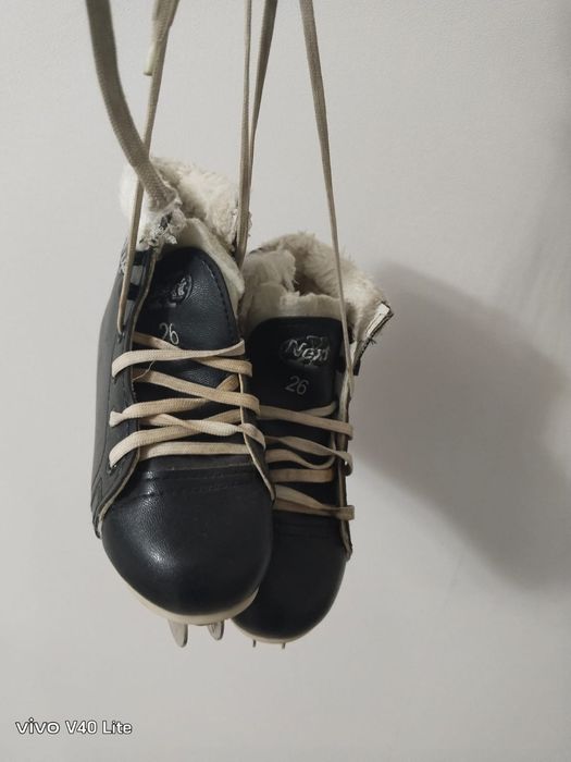 Продам детский коньки