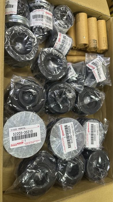 Сайлентблоки на раму Тойота Прадо 120