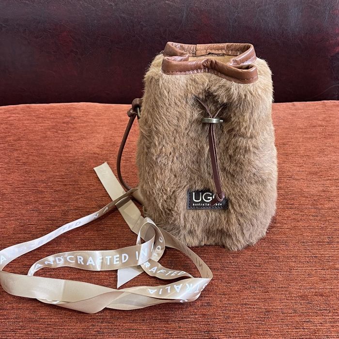 UGG Kangaroo Dilly Bag