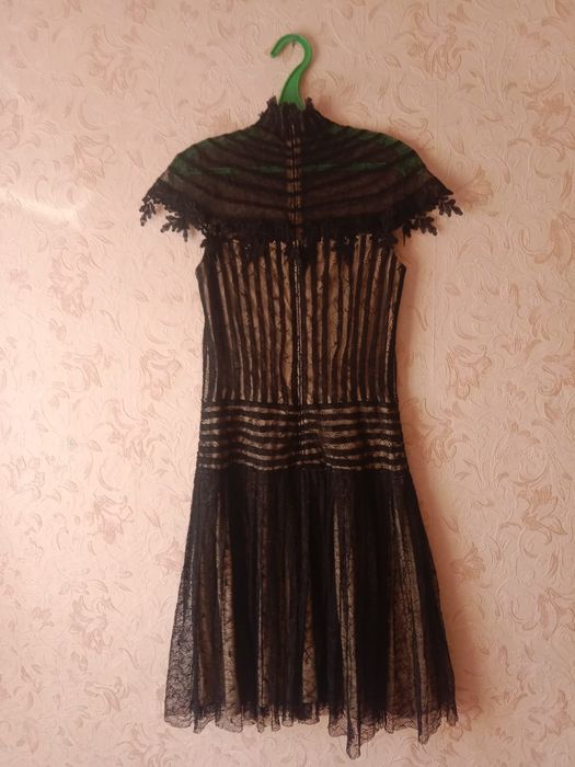 Продаю платье 46 размера