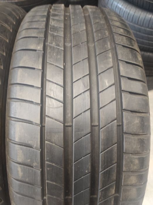 245/45/19 Bridgestone