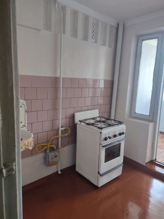 Продается Квартира 3х комнатная 55кв (3 этаж теплая)