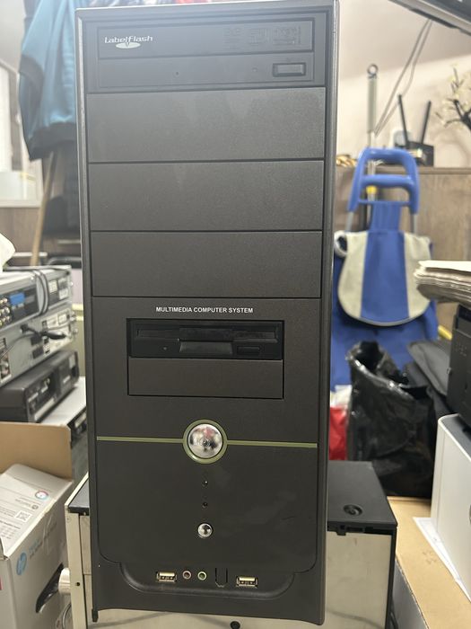 Домашен компютър за части