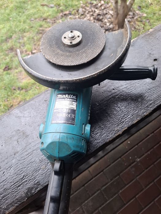 Polizor unghiular Makita profesional,mare 2000 W, diamatru disc 230