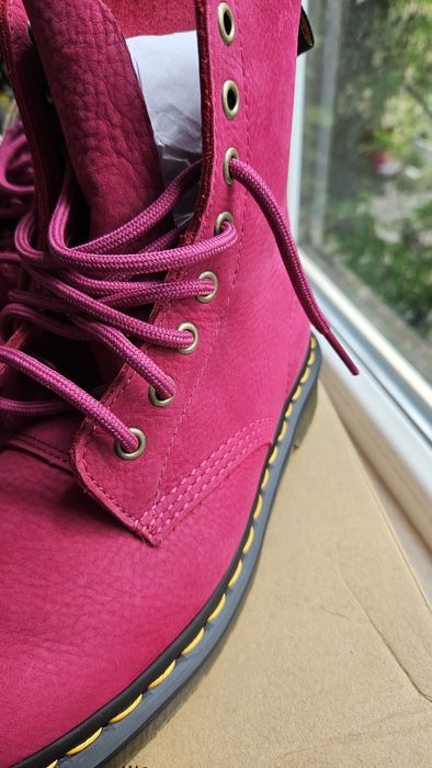 Bocanci Dr Martens fuchsia pink