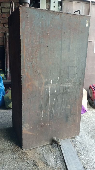 Ёмкость под различные жидкости