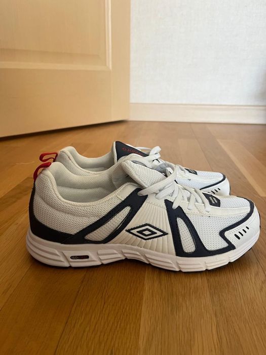 umbro кроссовки