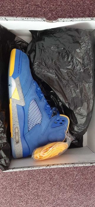 Jordan 5 Retro JSP
Laney Varsity Royal