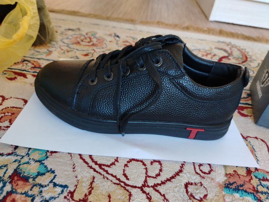 Мужской ботинка новый