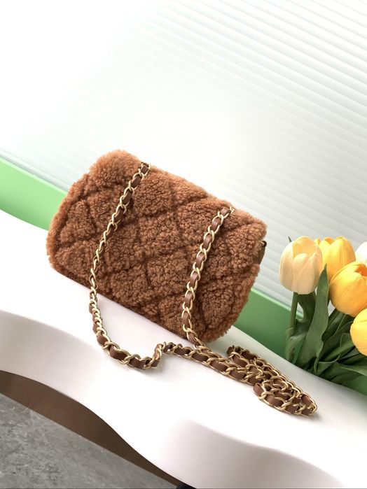 Дамска чанта Chanel Teddy Flap