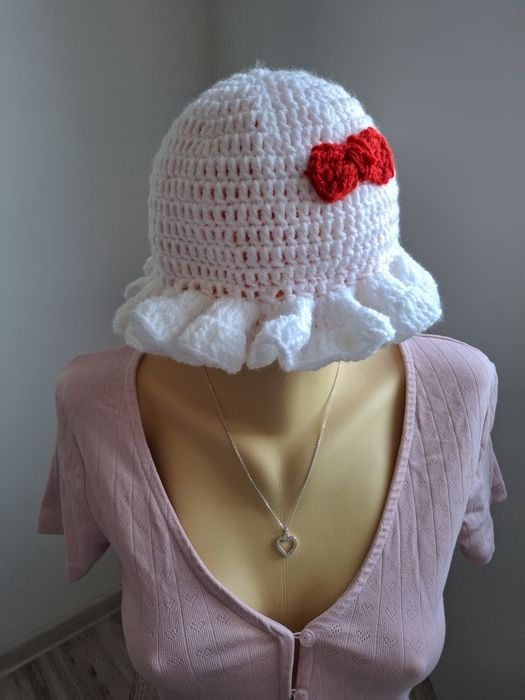 Buckethat Crosetata Hello Kitty