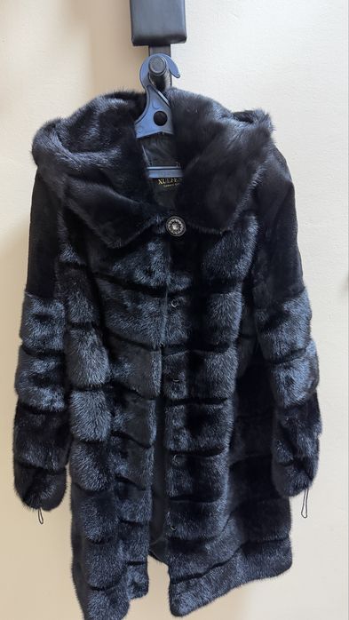 Продам норковую шубу