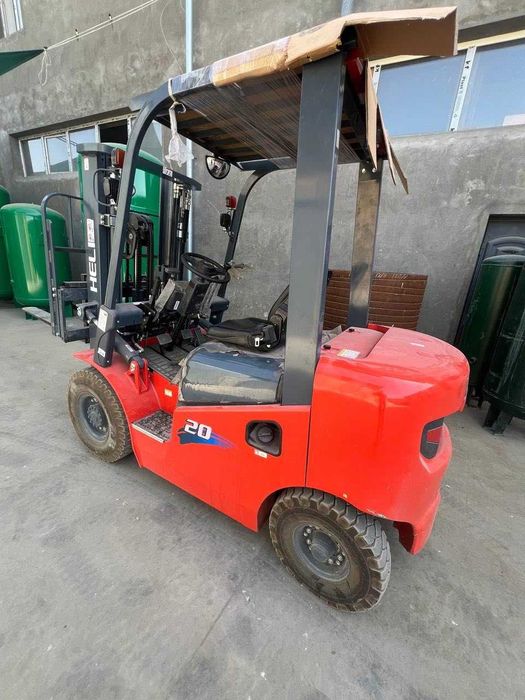 КАРА Дизельный вилочный погрузчик HELI 2T 3m контейнер режим