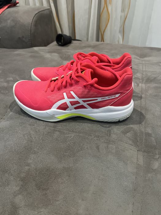 Дамски маратонки Asics