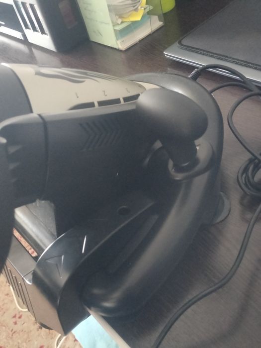 Продам игровой руль