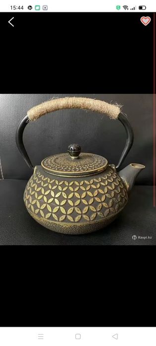 Чайник с чугунный