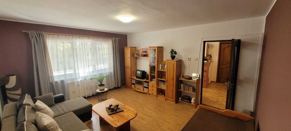 Apartament cu 3 camere