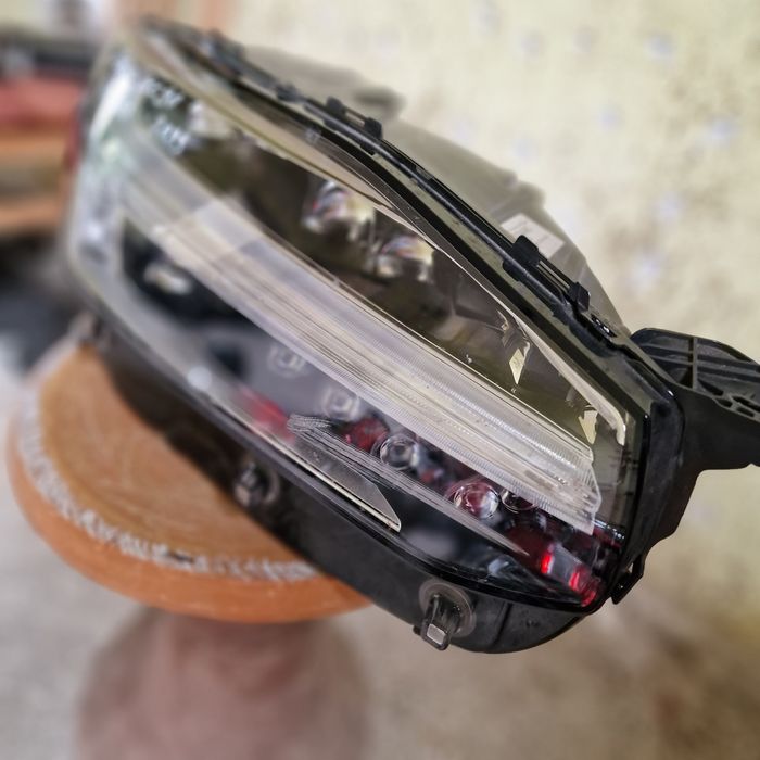 Volvo XC90 full led 2023 десен фар