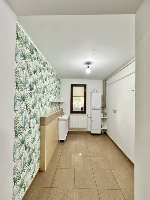 SPAȚIU COMERCIAL/ BIROURI  -  750 euro / 52 mp – Parter cu acces stradal, vis-à-vis de City Park Mall