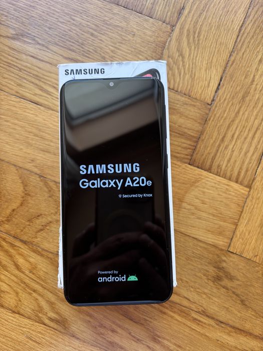 Samsung Galaxy A20e de 32  Gb Dual  Black