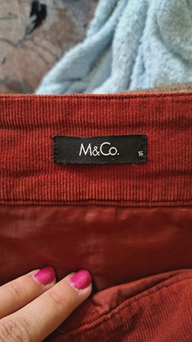 Fusta din reiat de la M&Co