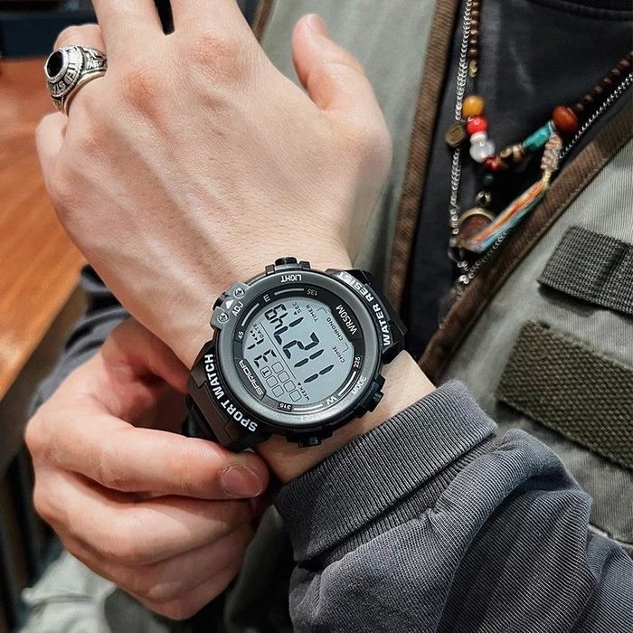 Часы наручные мужские электронные водонепроницаемые. Elektron soat