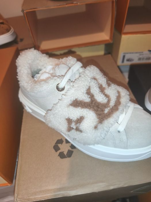 Кроссовки новые Louis Vuitton