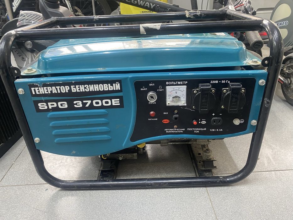 бензиновый генератор Stalker SPG 3700E.