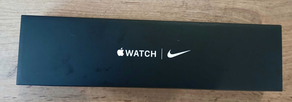 Apple Watch SE 6 Nike Edition