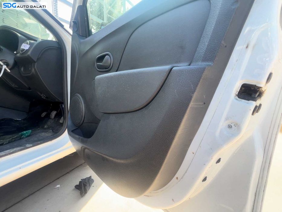 Fata de Usa Tapiterie Panou Interior Dreapta Fata Dacia Logan 2 2012 - 2016 [Q6366]