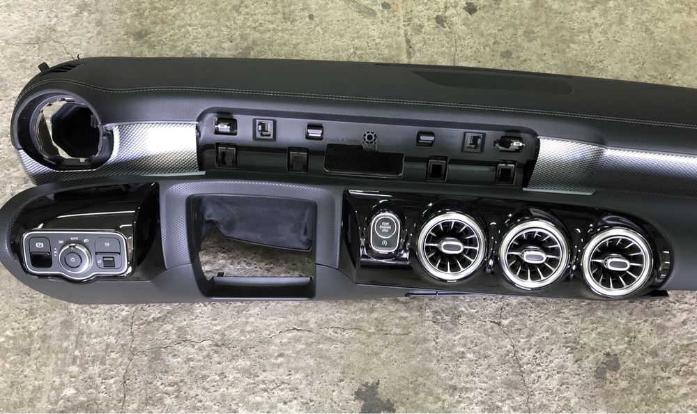 Табло от Mercedes CLA w118 2021