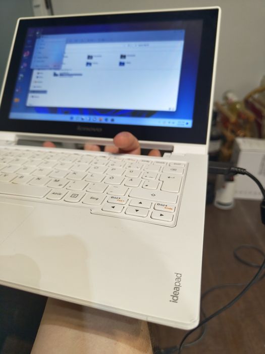 Lenovo IdeeaPad s210 touch, 4GB ram, 500 GB hdd, windows 11 pro