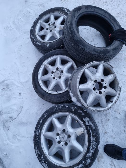 Диски с резиной на мерседес r16