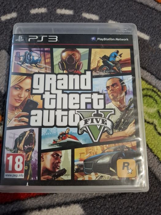 Vând jocuri  ,50 de lei jocul