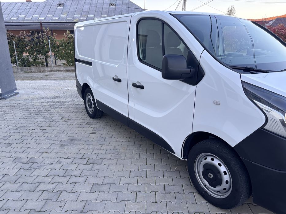 RENAULT Trafic 2019 — imagine 3