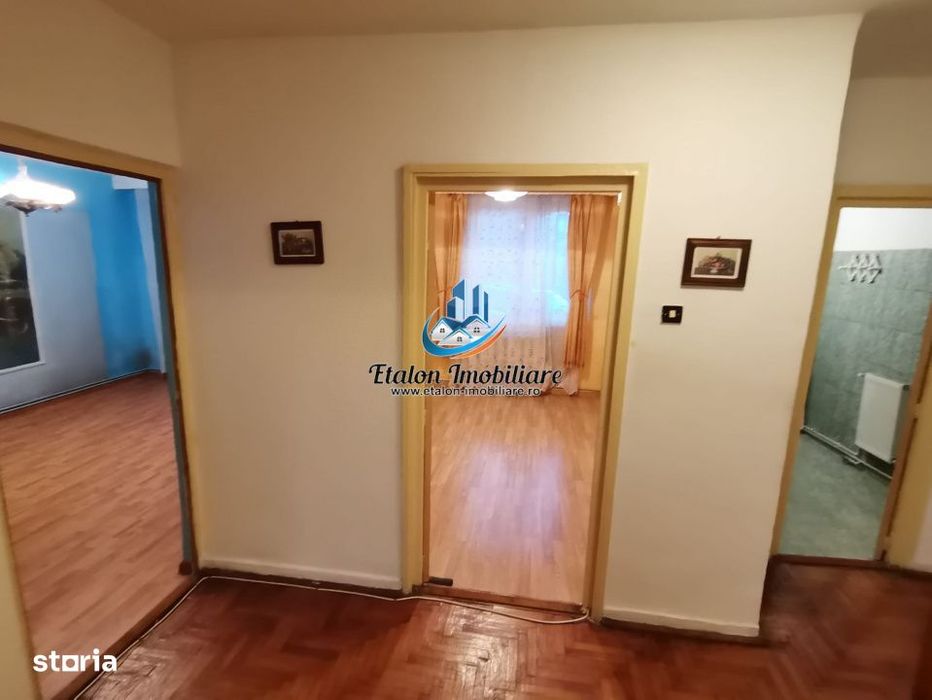 Apartament 3 camere, 2 bai, boxa, parter inalt, zona 1 Mai — fotografia 3