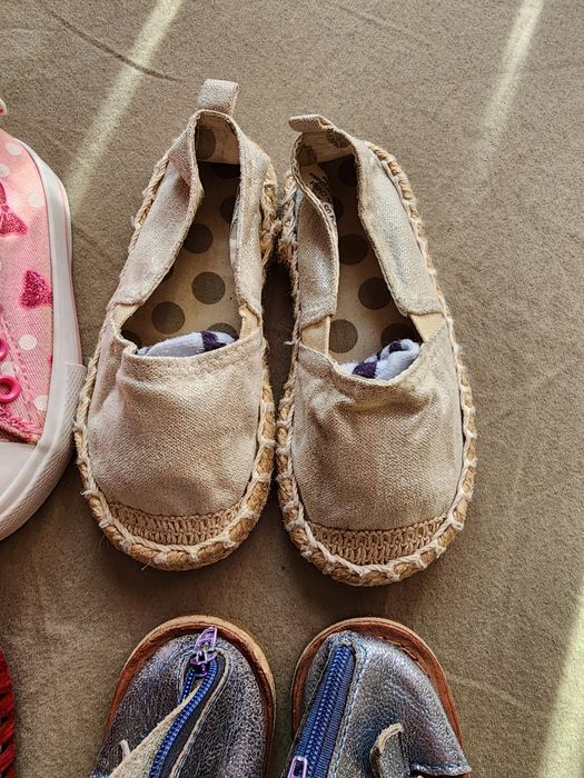 Сандали,  еспадрили , балеринки и кецове за 12 лв