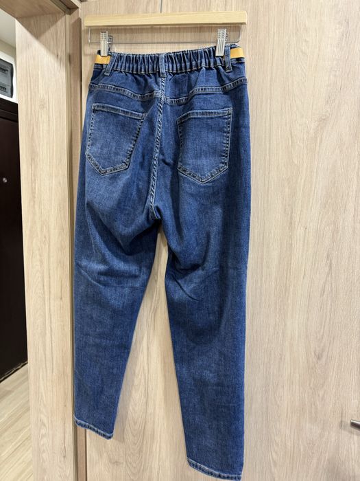 Дънки S/M размер 15 лв.